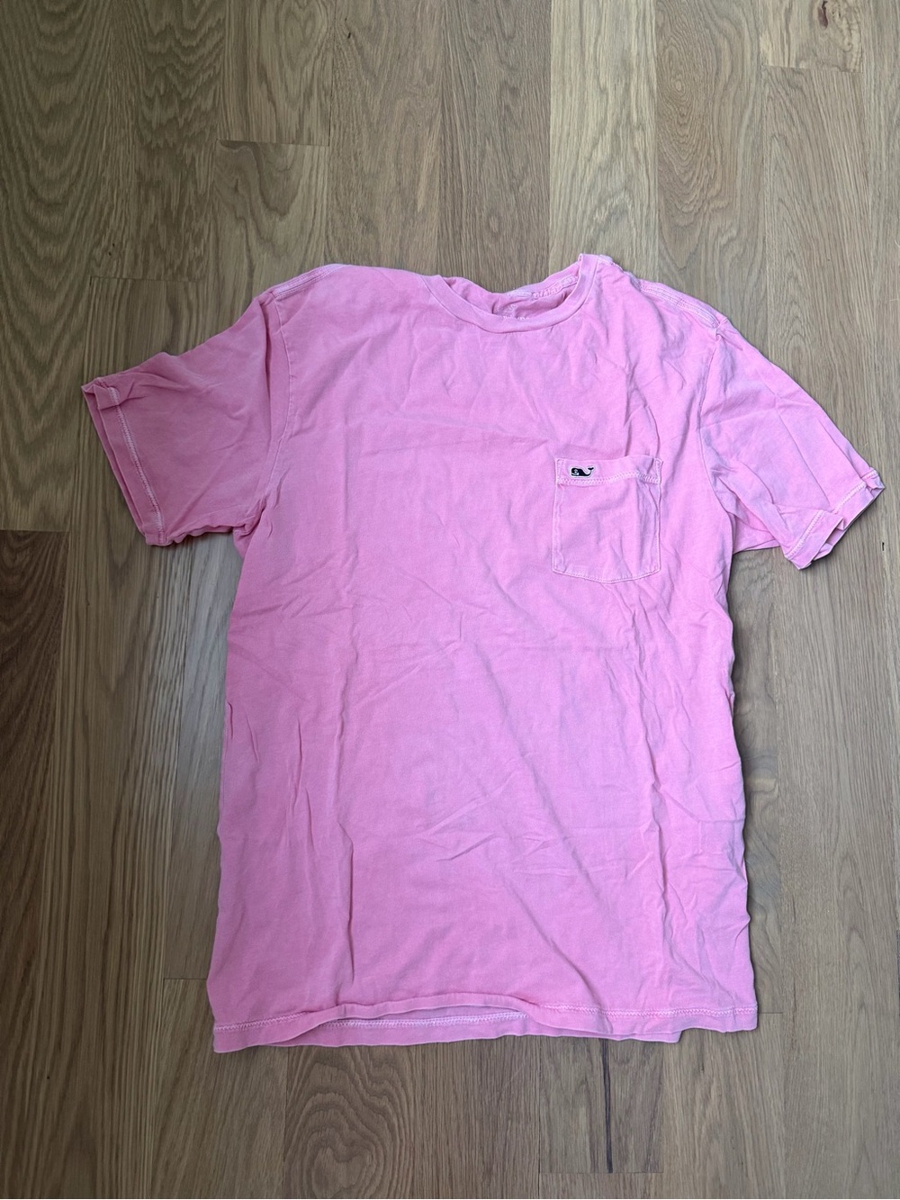 Vineyard Vines Men's Pocket Tee in Light Pink